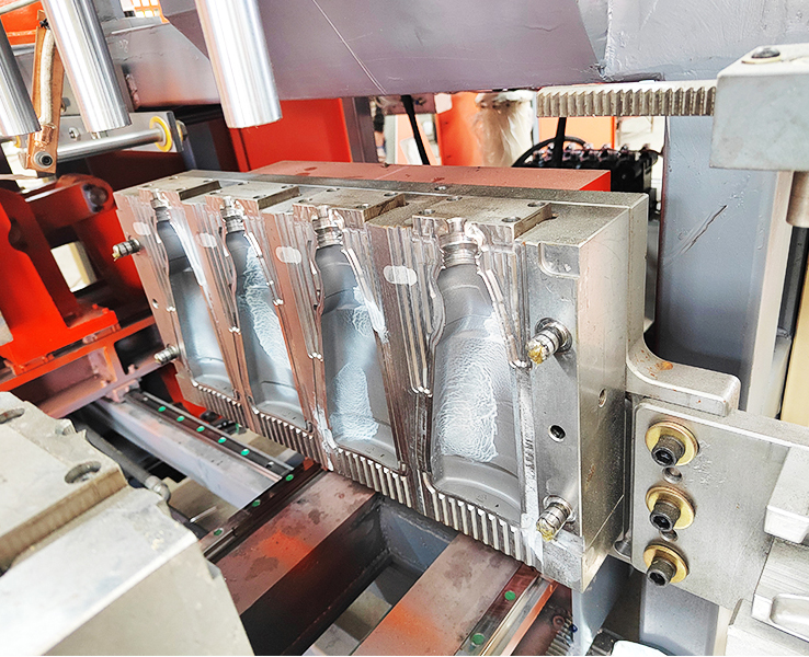 Facteurs affectant la qualité des machines de moulage par soufflage et des produits moulés par soufflage.