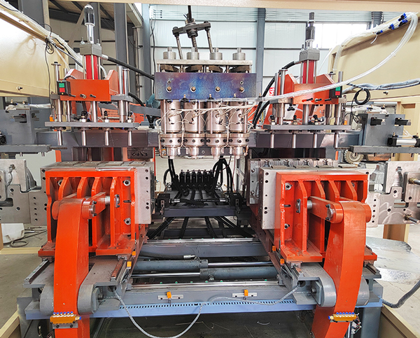 Facteurs clés affectant la vitesse de production des machines de moulage par soufflage