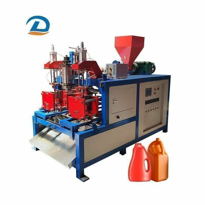 Petite machine de moulage par soufflage