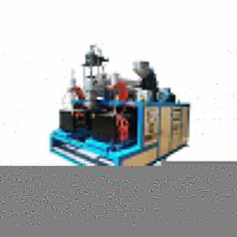Prix de la machine de moulage par soufflage de bouteilles d'huile de lubrification en plastique semi-automatique