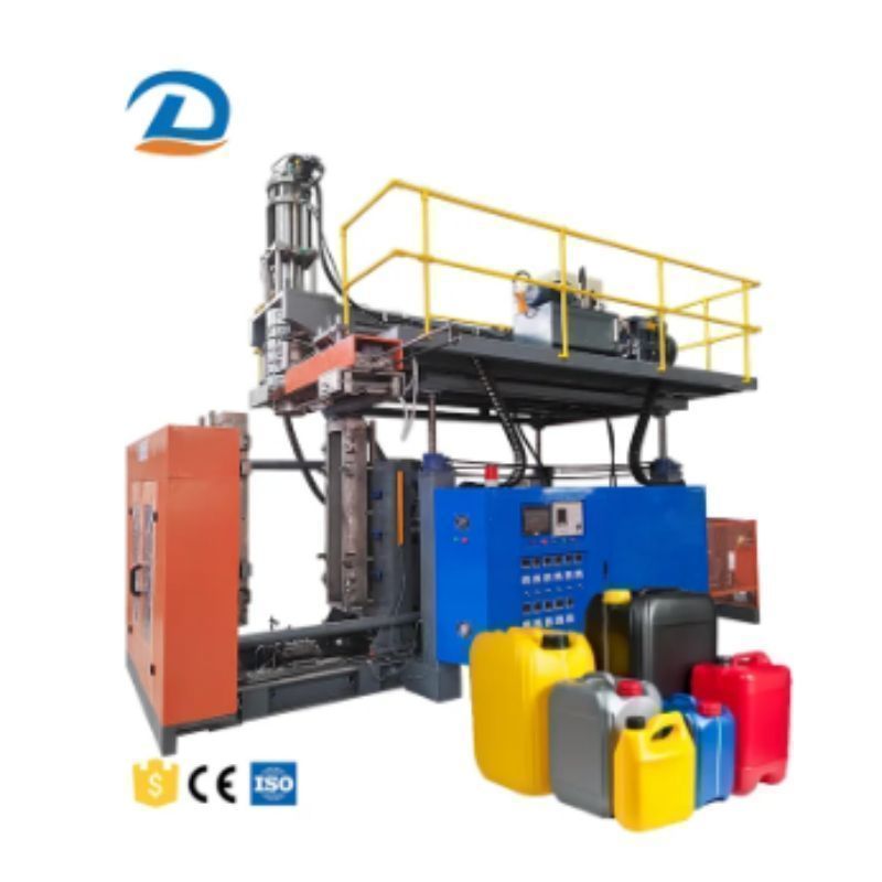 Machine de moulage par soufflage de bouteilles d'eau pour jouets &agrave; grande vitesse