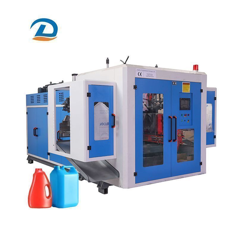 Machine de moulage par soufflage enti&egrave;rement automatique pour f&ucirc;ts chimiques et f&ucirc;ts empilables de 20&nbsp;L, 25&nbsp;L, 30&nbsp;L, 35&nbsp;L et 50&nbsp;L.